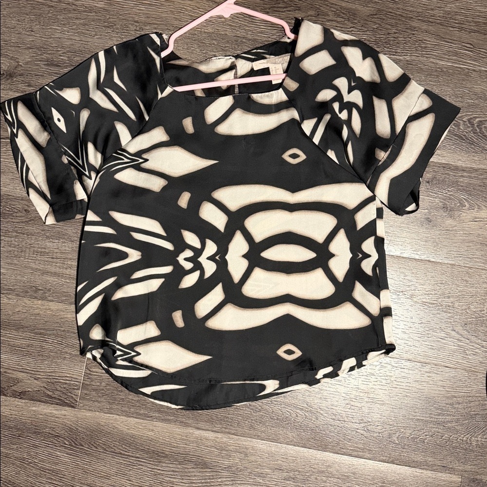 Semi sheer hi/low blouse